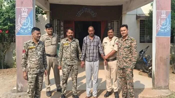 बकरी चोरी की तलाश: सतना पुलिस के हाथ लगा 10000 का इनामी डकैत लल्लू यादव