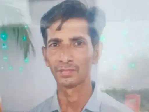 सीतापुर सड़क हादसा: बुलेट बाइक की टक्कर से राहगीर की दुखद मौत