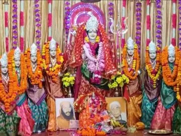 नयना देवी में आस्था: शारदीय नवरात्र के पहले दिन उमड़ा श्रद्धालुओं का जनसैलाब