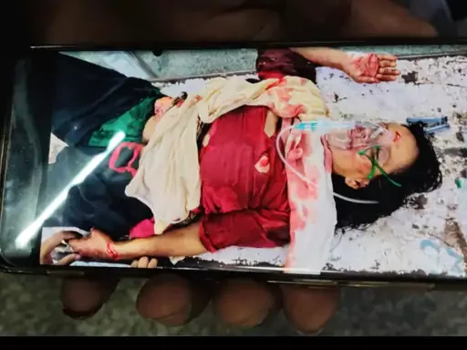 खौफनाक हमला: हरैया गांव में खेत के पास पति ने पत्नी पर किया हसिए से जानलेवा वार, हालत गंभीर