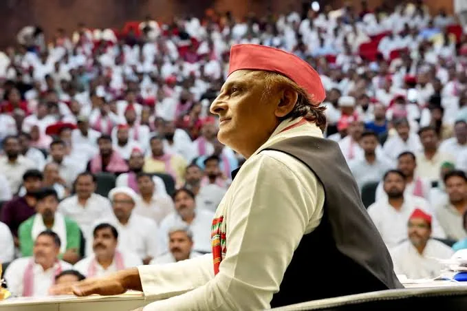 राजनीतिक रणनीति: लखनऊ में 5 नवंबर को समाजवादी पार्टी करेगी बड़ा कार्यक्रम