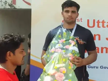 सिल्वर मेडल की जीत: लखनऊ में आयोजित 61वीं उत्तर प्रदेश जूनियर एथलेटिक्स प्रतियोगिता में नवजोत राठी ने मारी बाजी