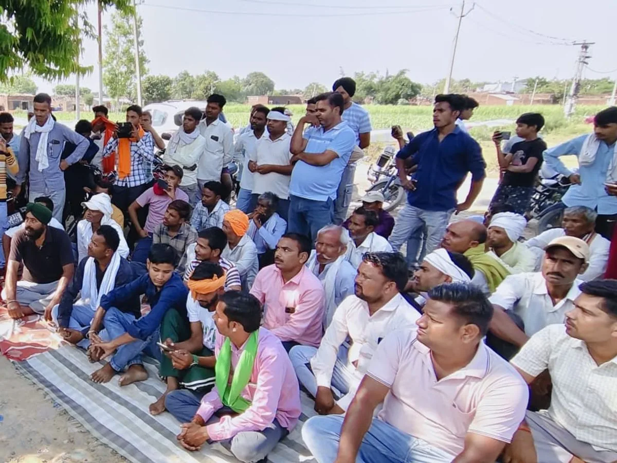 बिजली संकट: सीतापुर के गांव में 25 दिन से आपूर्ति ठप रहने से ग्रामीण परेशान