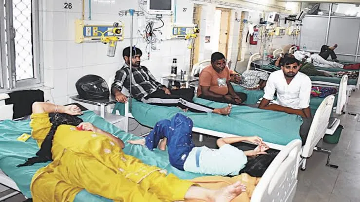 मौसम का बदलाव: मेरठ के अस्पतालों में मरीजों की भारी भीड़, खांसी और बुखार के बढ़े मामले