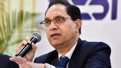 बाजार सुधार योजना: पांडे ने पूंजी बाजार के 16वें सम्मेलन में नए नियमों का खाका रखा