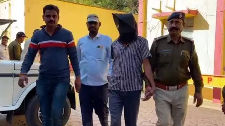 बड़ी कार्रवाई: गिद्धौर में पुलिस ने 1.756 किलो अफीम के साथ एक तस्कर को दबोचा