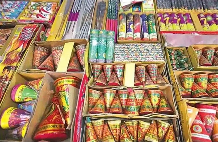 सुरक्षा सख्ती: बेहटा गांव में संदिग्ध घरों की तलाशी और पुलिस का कड़ा पहरा