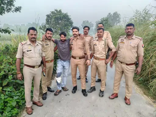 मुठभेड़ में गिरफ्तारी: बाराबंकी के आरोपी को सीतापुर पुलिस ने दबोचा, 12 साल की बच्ची के साथ की थी दरिंदगी