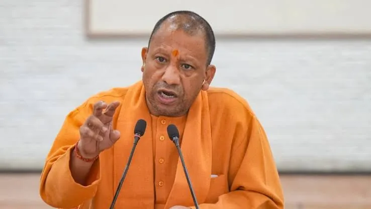 राजनीतिक आरोप: योगी आदित्यनाथ ने विपक्ष पर बांग्लादेश की तर्ज पर सत्ता बदलने की साजिश का लगाया आरोप