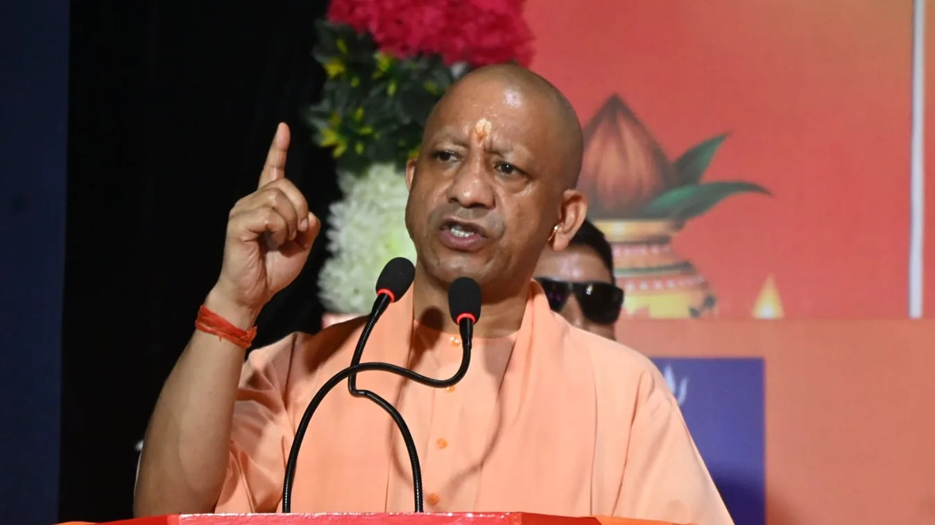 राजनीतिक हलचल: लखनऊ से सख्त संदेश के बाद भाजपा जनप्रतिनिधि मैदान में उतरे