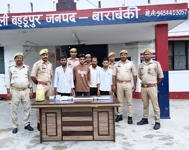 वांछित अभियुक्त की गिरफ्तारी: बाराबंकी में पुलिस ने अनमोल को दबोचा