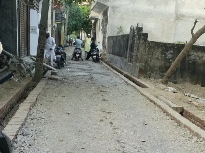 सड़क निर्माण योजना: बाढ़ से प्रभावित फैजुल्लागंज और पुराने शहर की 58 सड़कों का होगा निर्माण