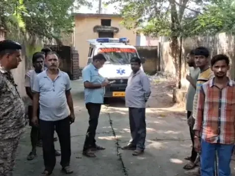 अस्पताल में घोषणा: पहुंचने पर डॉक्टरों ने मृत बताया और सहायता प्रकरण भेजा जाएगा